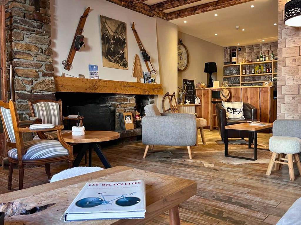 Hotel Bagnères de Luchon St Mamet Pyrénées La Rencluse