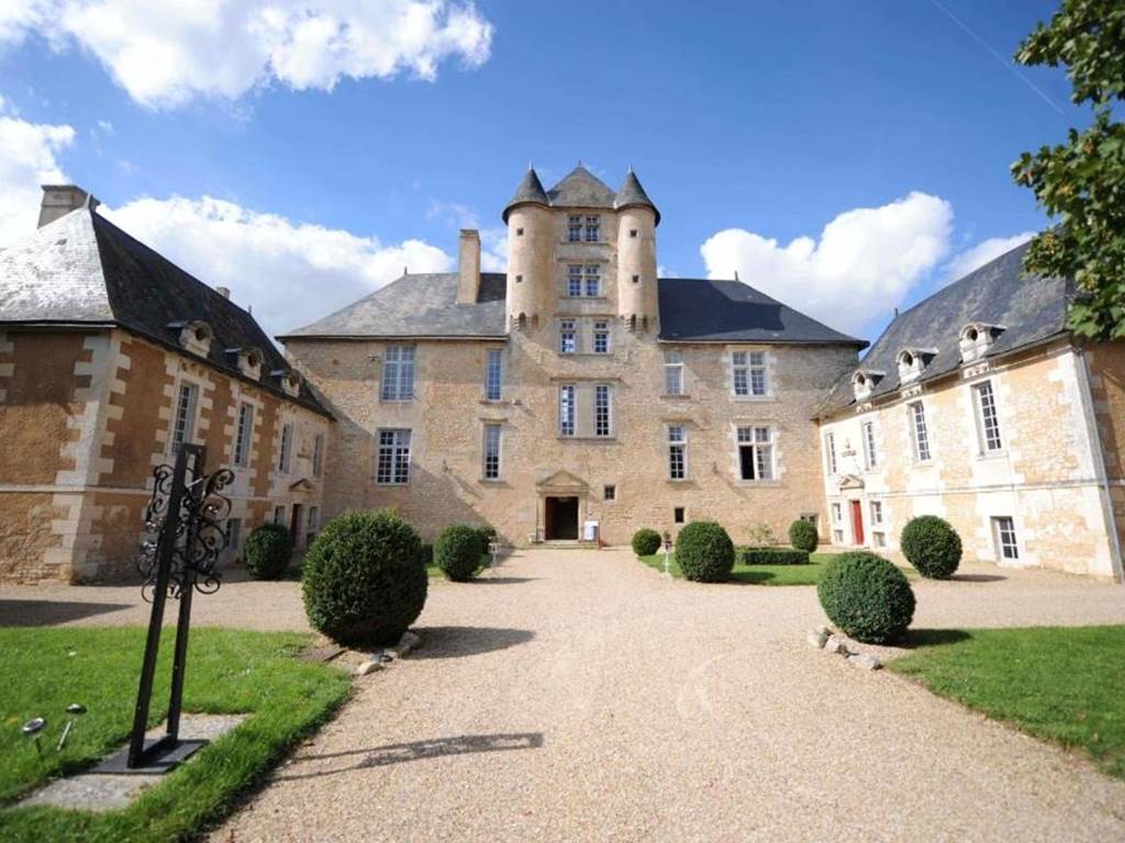 chambre-hote-chateau-proche-poitiers