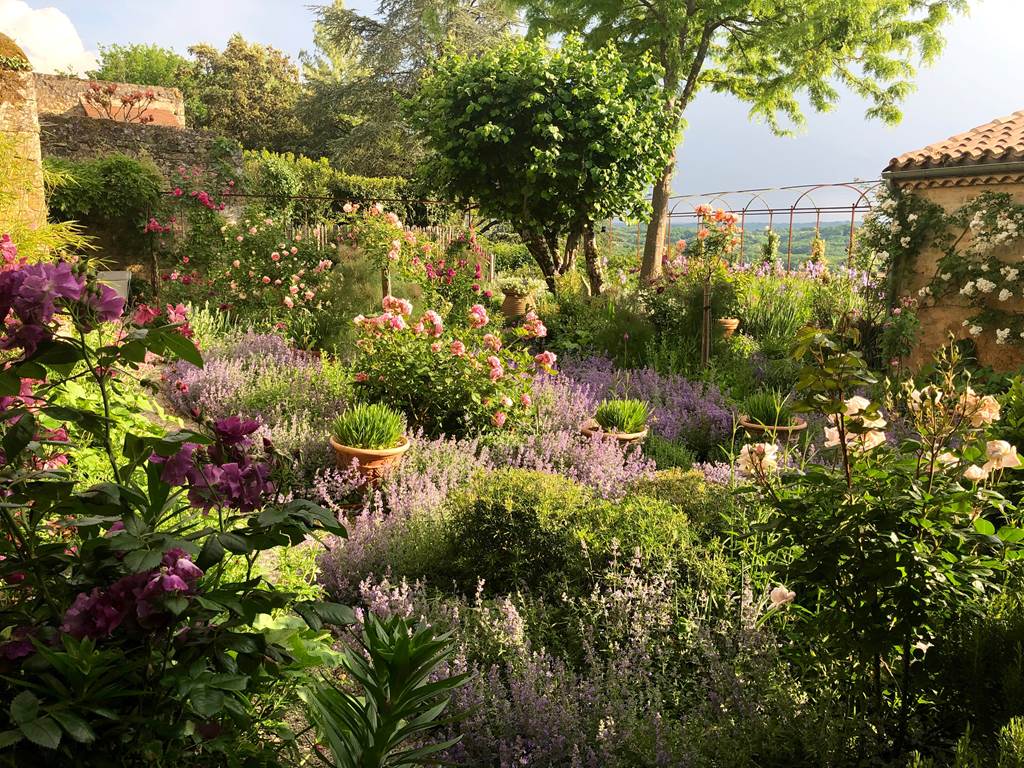 1 Logis à Domme: Le jardin, vue panoramique