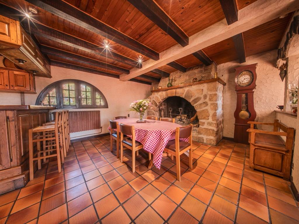 maison-traditionnelle-corrézienne