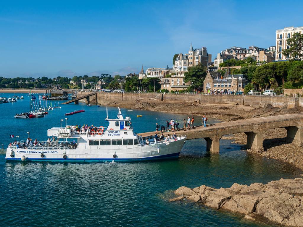 clos de la Fontaine, Dinard, bateau pour St Malo à 500m (Jo Labb)