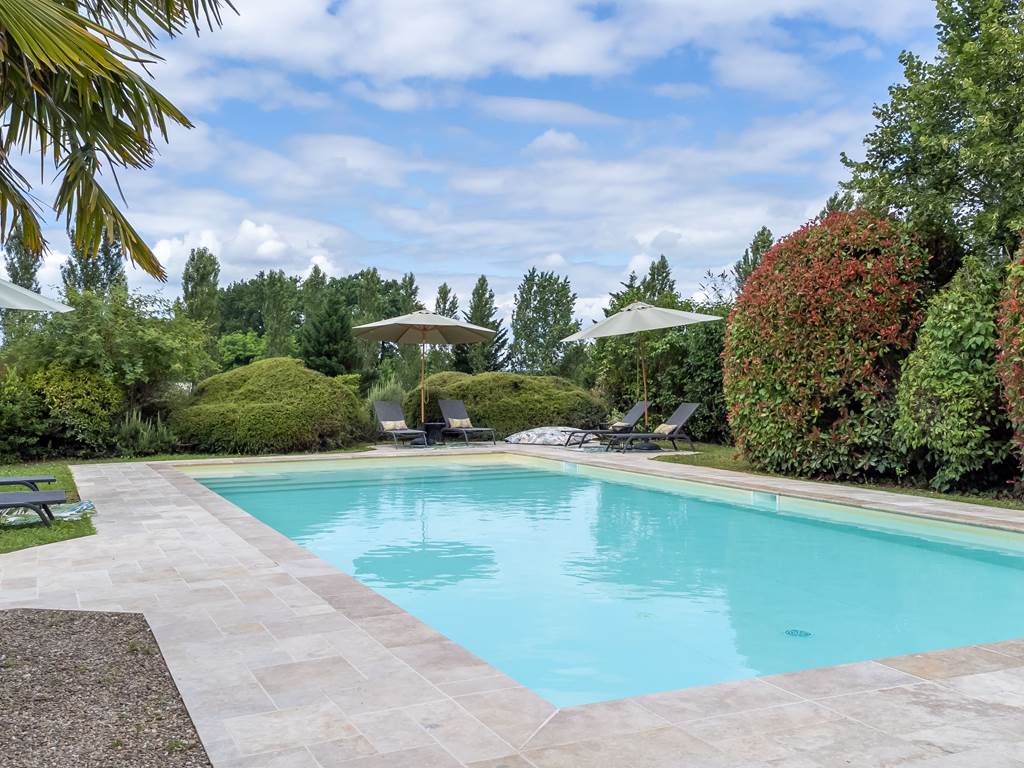 Piscine  principale du Clos Vallis