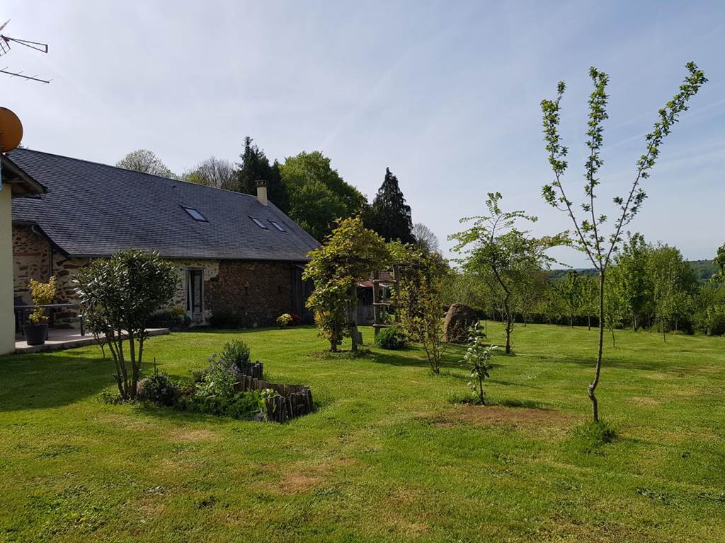 Gîte n°19G3052 "Pierrelise" – ESPARTIGNAC