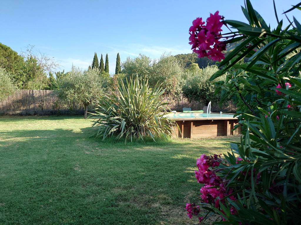Cigaleo chambre d'hôtes Carnoules Var jardin