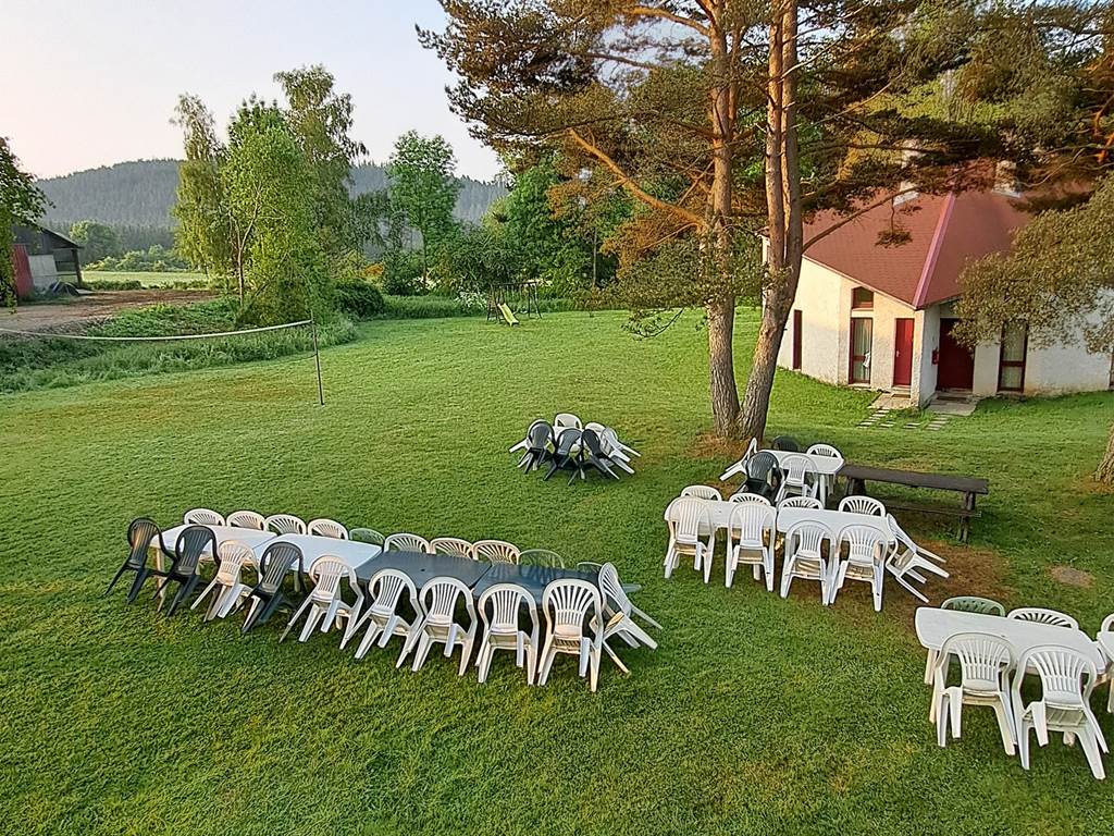 Jardin 003 - Tables Groupe