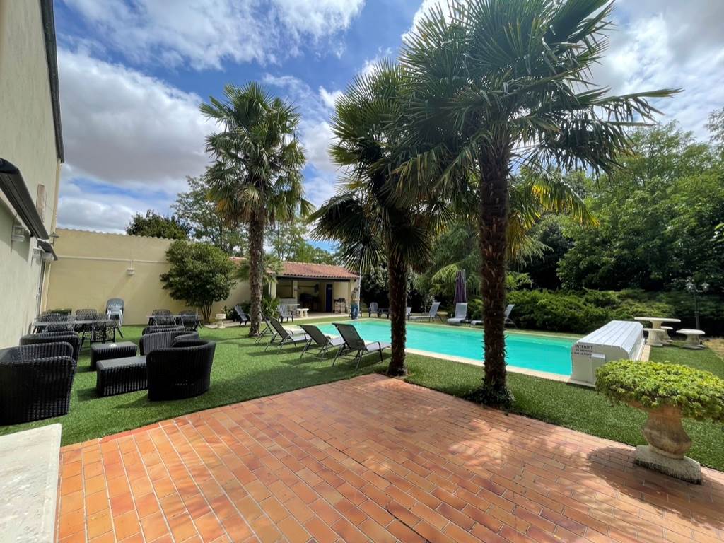 5B80CE66-4BED-4D9D-A2CA-F432352DD60D_1_105_c