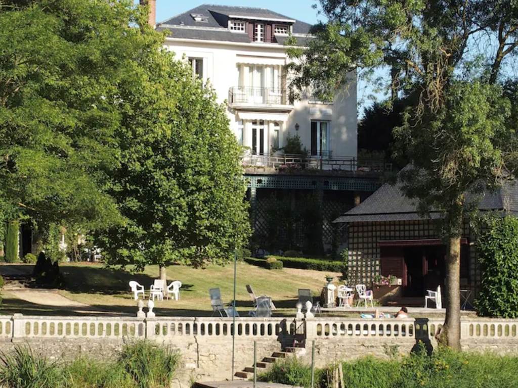 Gite de charme - Maine et Loir - Maison spacieuse - années 30