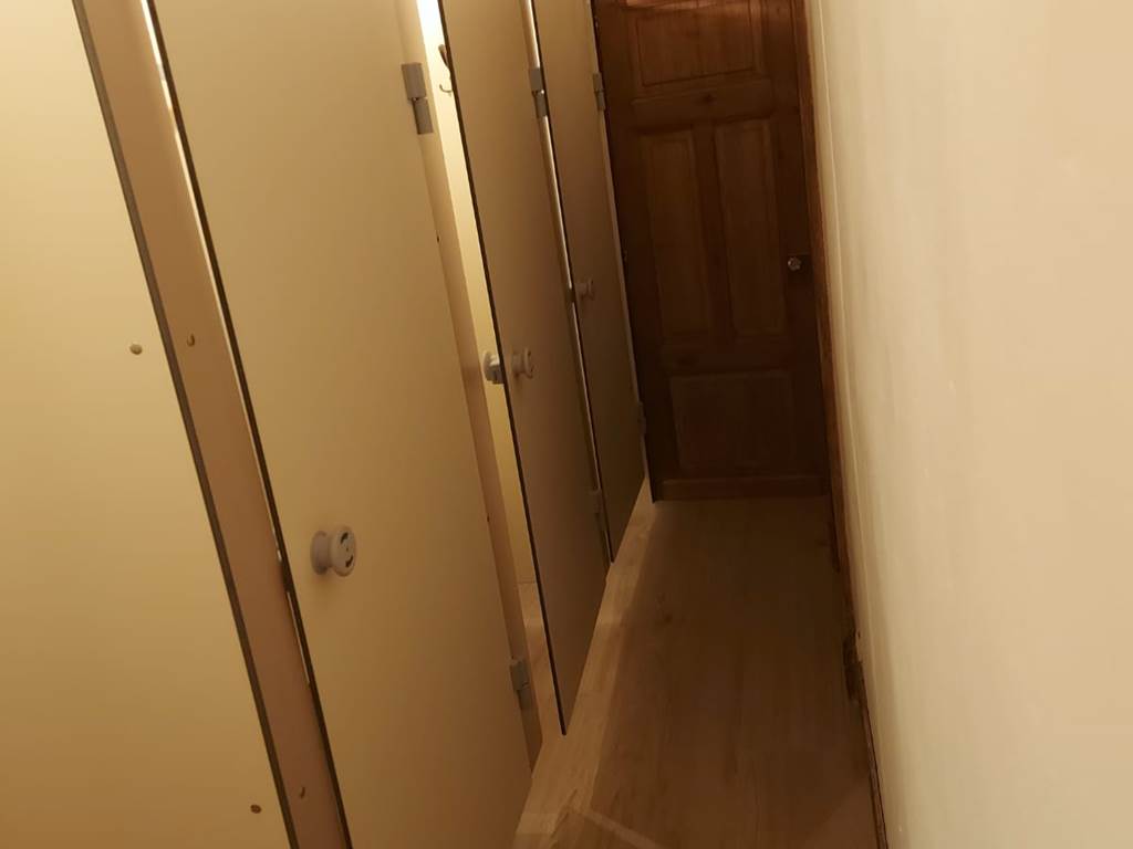 salle de bain 3 cabines de douche