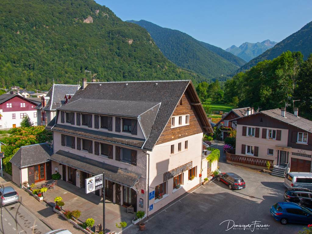 Hotel Luchon St Mamet La Rencluse Pyrenees