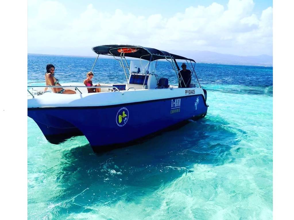 #nature #week-end #tourisme #destination #loisirs #vacances #vacancebaie-mahault #vacancepascher #vacanceavis #vacancereservation #meilleurvacancebaie-mahault #vacance2025 #baie-mahault #repas #aperitif #plongee #plage #masque #tuba #embarcation
