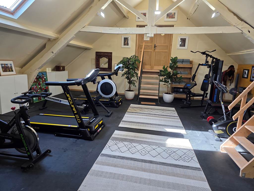 Une nouvelle et grande salle de Fitness