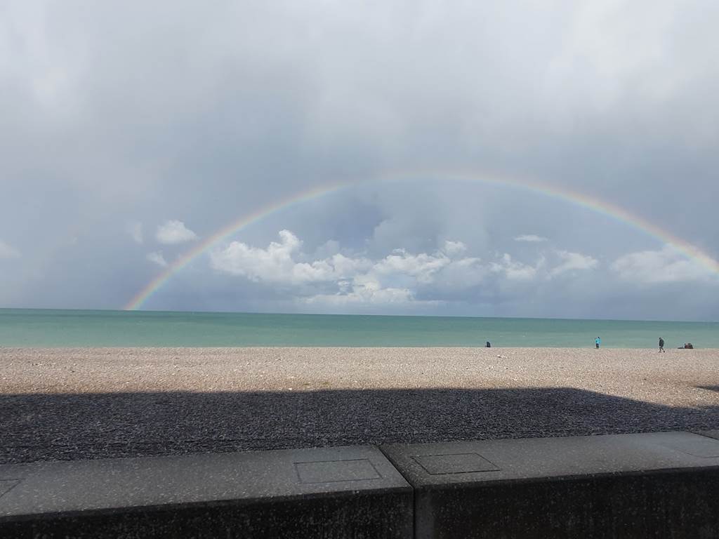 esplanade Mers les bains, arc en ciel