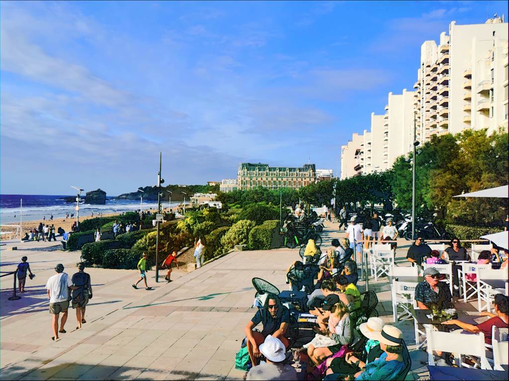 Le Café Bleu Grande Plage VS Gde Plage