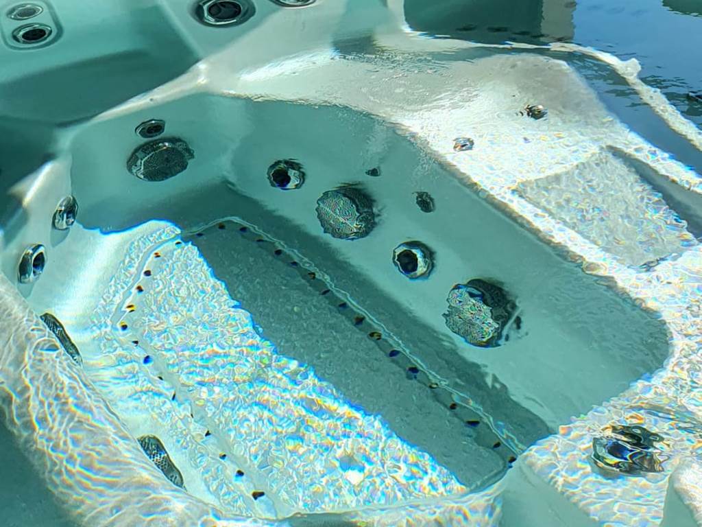Jacuzzi