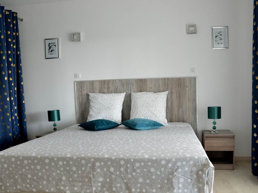 Chambre de la Divine Etoile donnant sur la terrasse