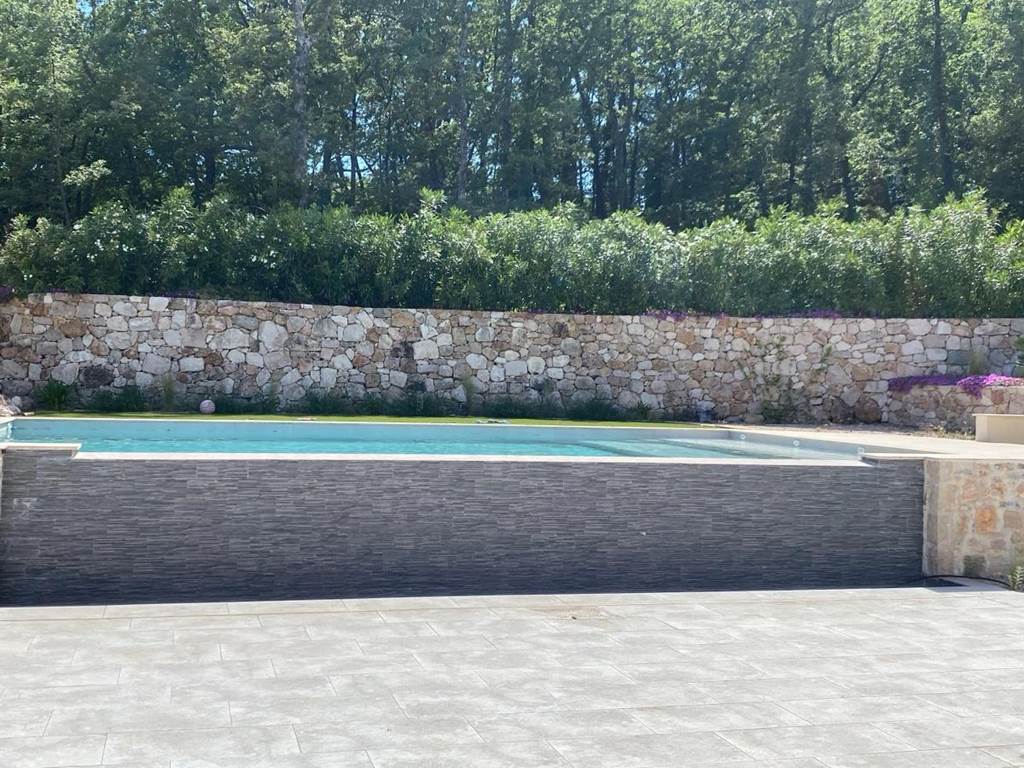 villa-maluan-piscine-luxe-proche-nice