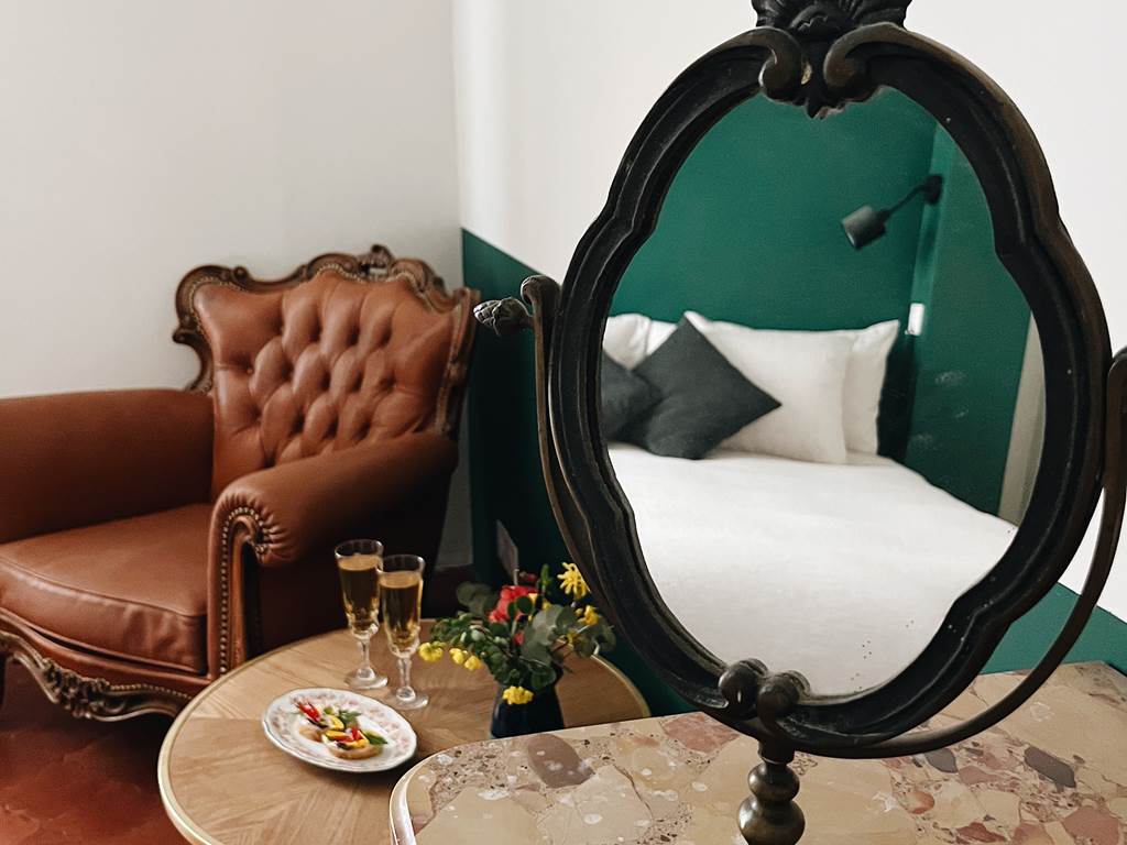 Chambre 2 - Domaine Labouroume - chambre d'hote a la campagne1