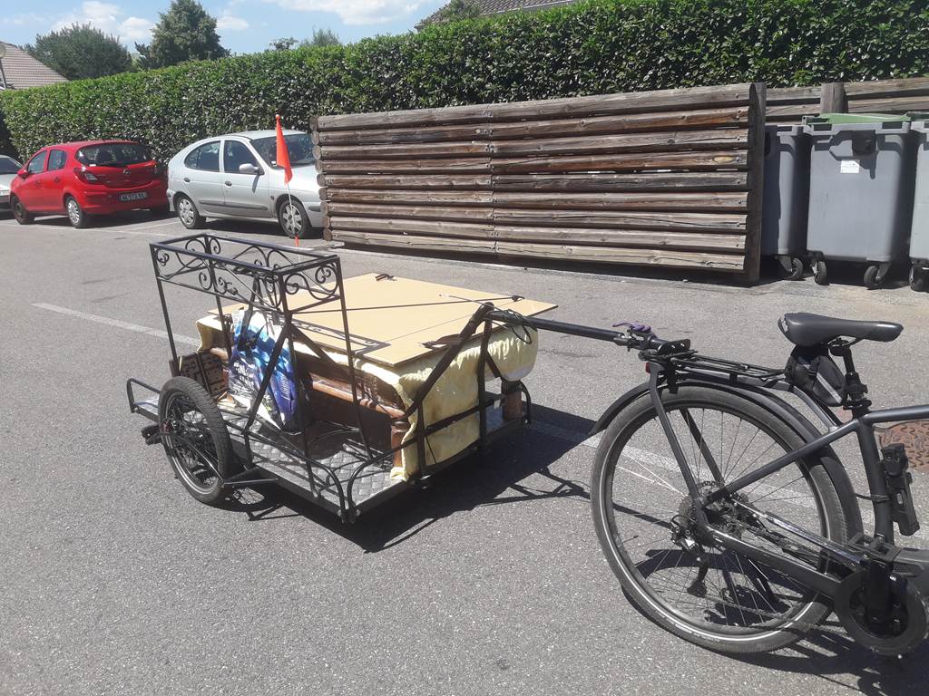 Tout-à-vélo-au-Gite-de-josefine-et-voltaire-ornex-ferney-voltaire-genève-aéroport