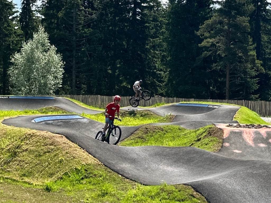 Gîtes Moréno Puy-de-Dôme Proche Vulcania Auvergne Sancy Tourisme Location de vacances Ski Montagne Lacs Volcans VTT randonnées