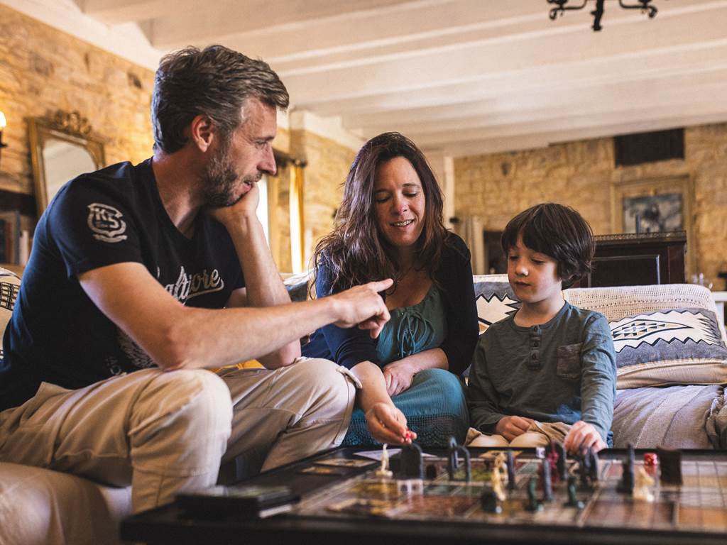 Chateau de Saint Chamarand, Grand salon, ludotheque, Bruno et Marjolaine