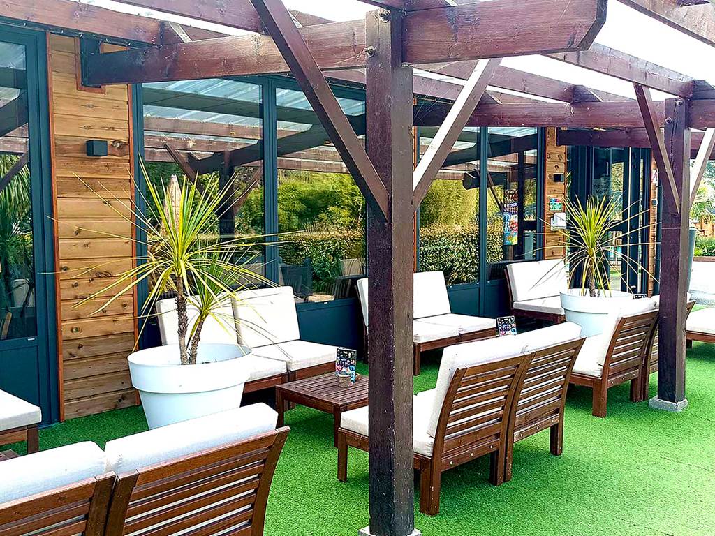 terrasse-du-bar-3-web