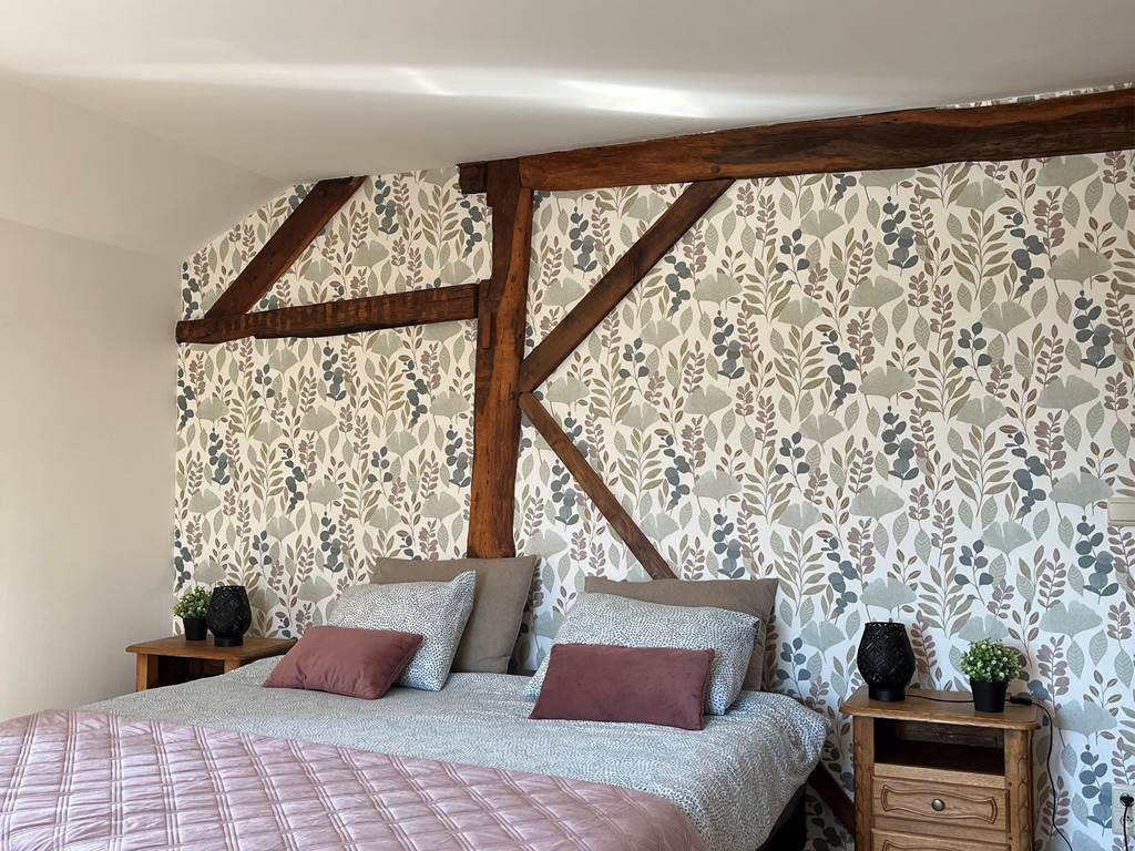 chambre rose lit king size