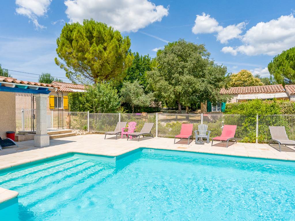 Les Mazets du Rouret - piscine des Gîtes