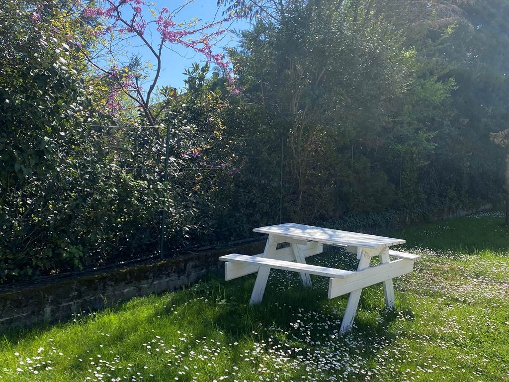 table de pique-nique