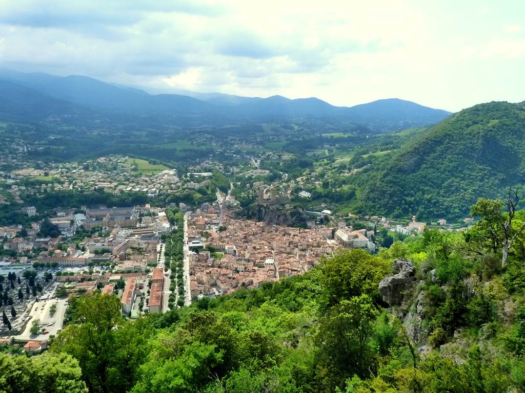 Foix depuis le sentier Cathare