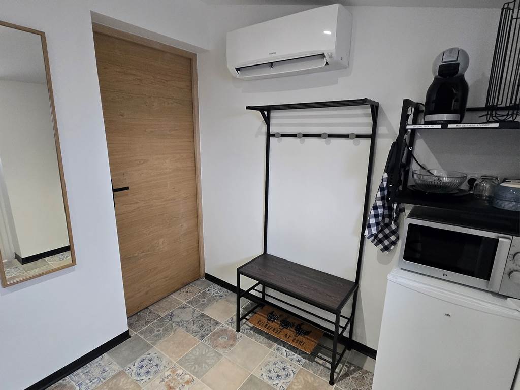 Partie services CHAMBRE GAUDINA