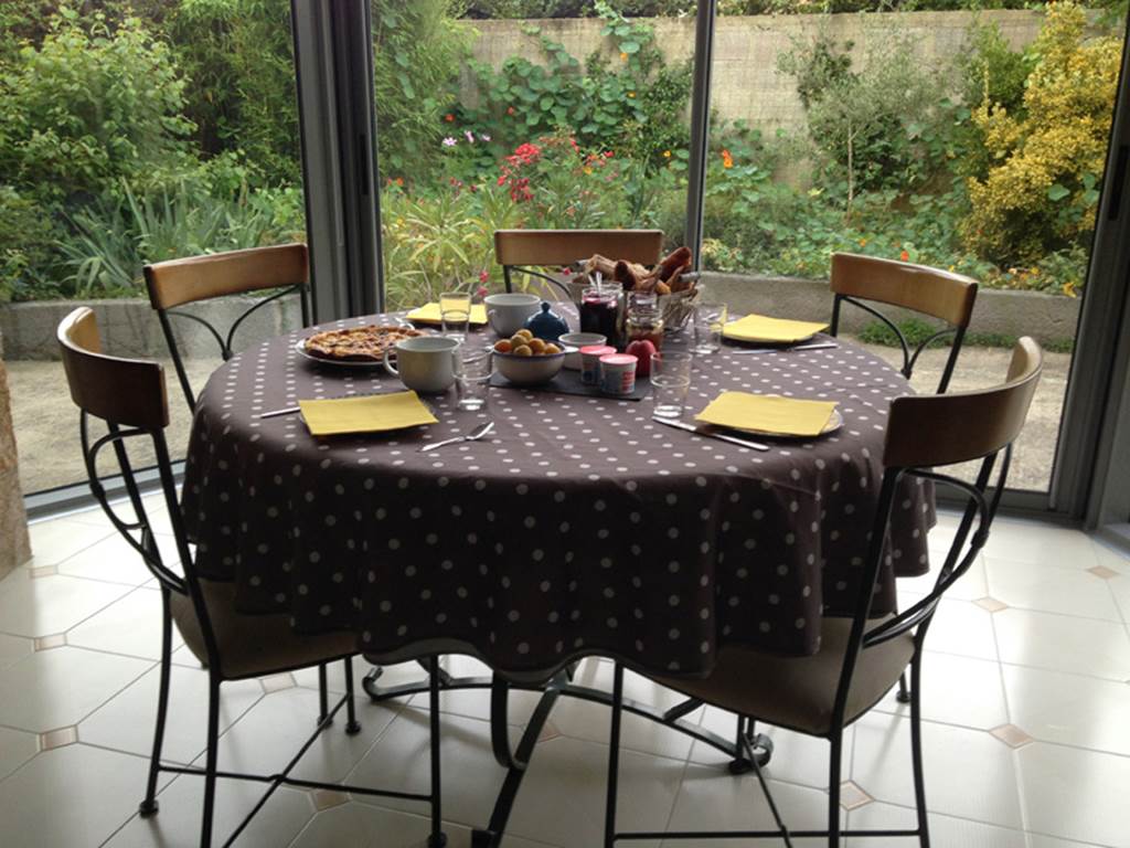 table petit-déjeuner