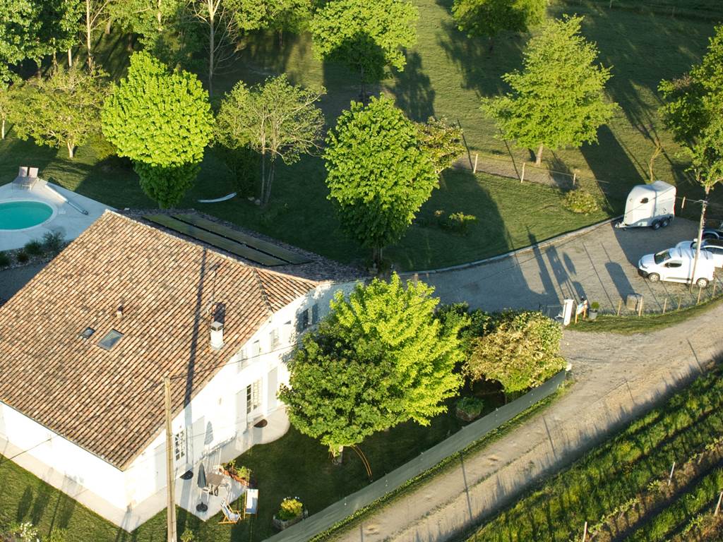 NID DU COUCOU VUE VIGNES