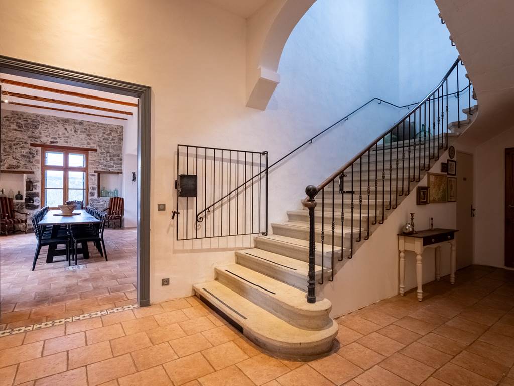 LE CHÂTEAU - RDC - Entrée