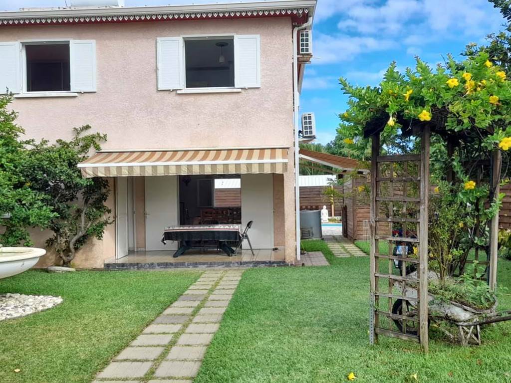 LOCATION SAISONNIÈRE LA VILLA HIBON - La Villa