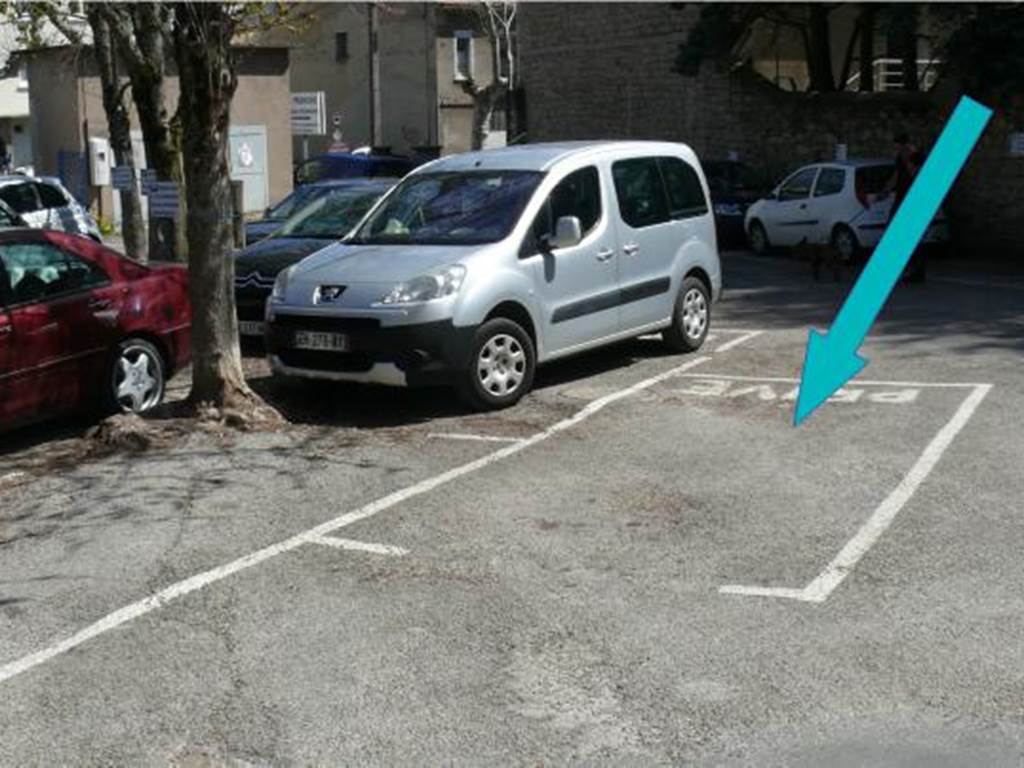 Place de Parking gratuite
