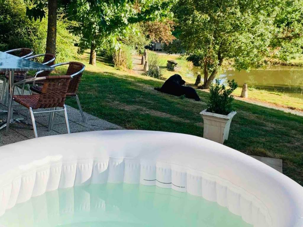 Vue dans le jacuzzi 3