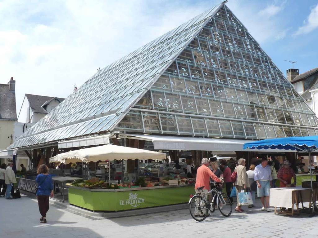Place-halles-le-pouliguen