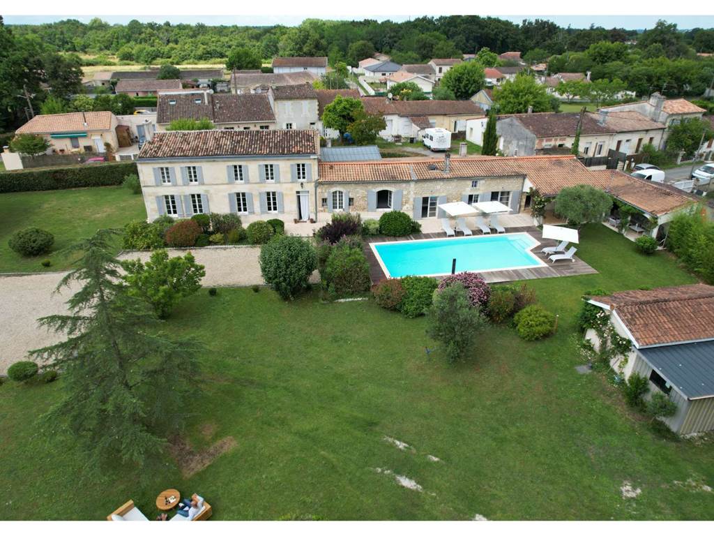 voler au-dessus de la bastide