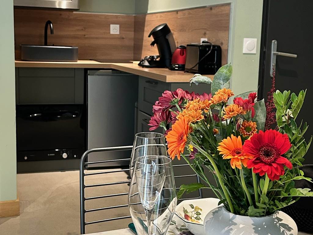 1 cote nuit capestang hotel occitanie