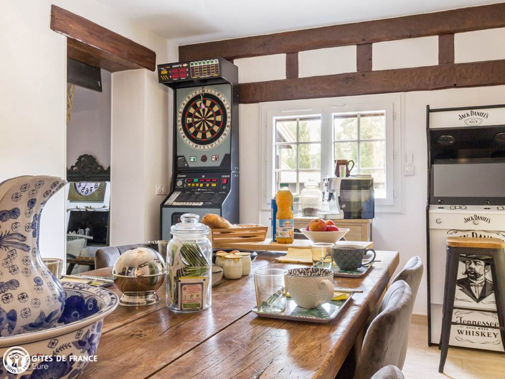 Salle du petit déjeuner des chambres d'hôtes