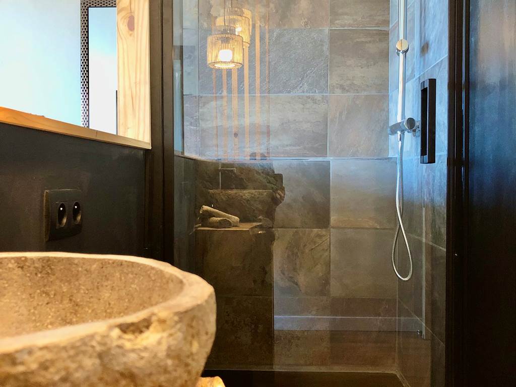 921485B6-A578-46C8-8735-AB3B40208817