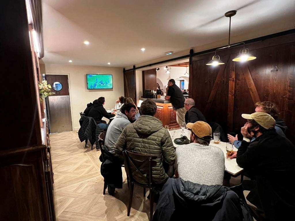 Salle du Bar & Comptoir