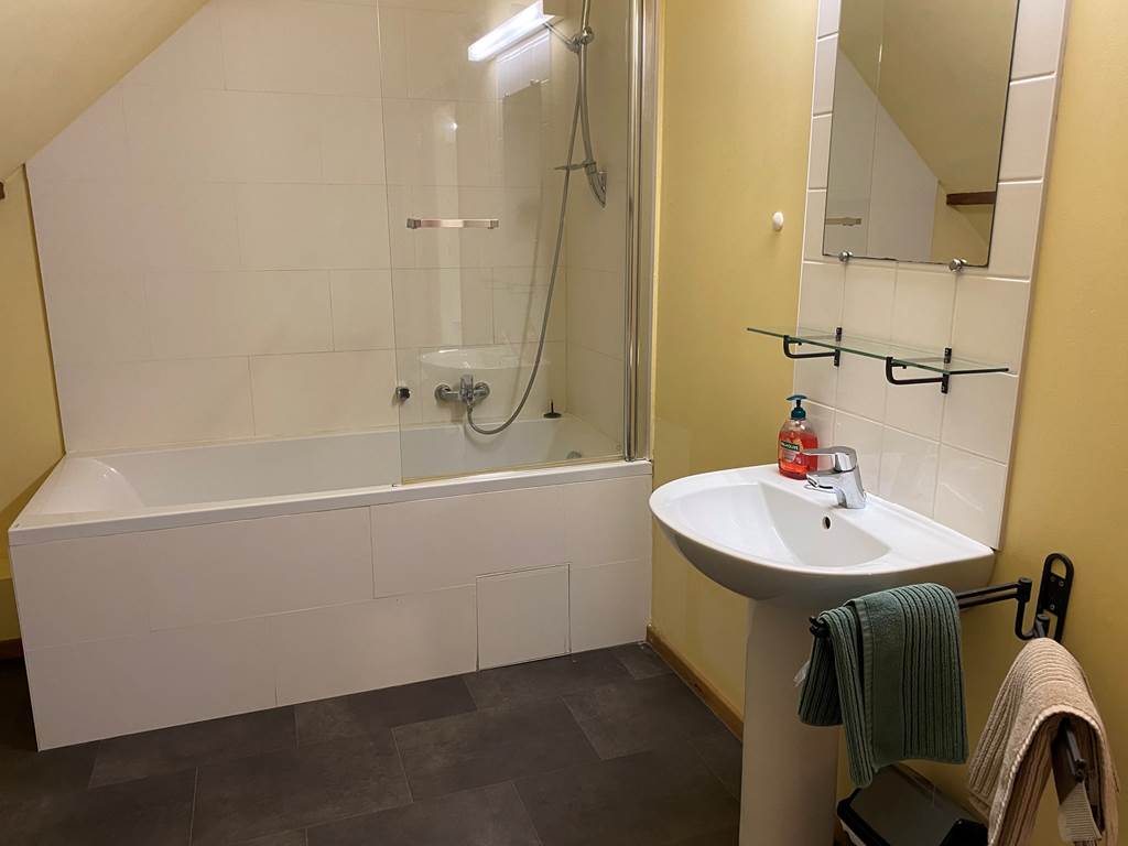 SDB_Gîte 5 pers_2