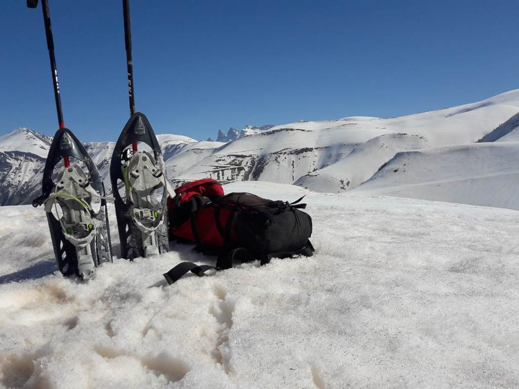 Vers le Plateau d'Emparis - les Aiguilles d'Arve au loin.