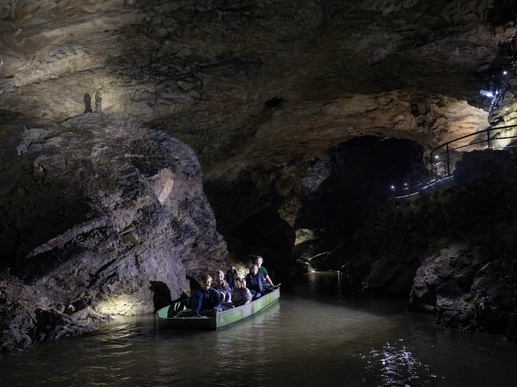 Les grottes de Remouchamps - visite de 1.15 h donnée en 4 langues