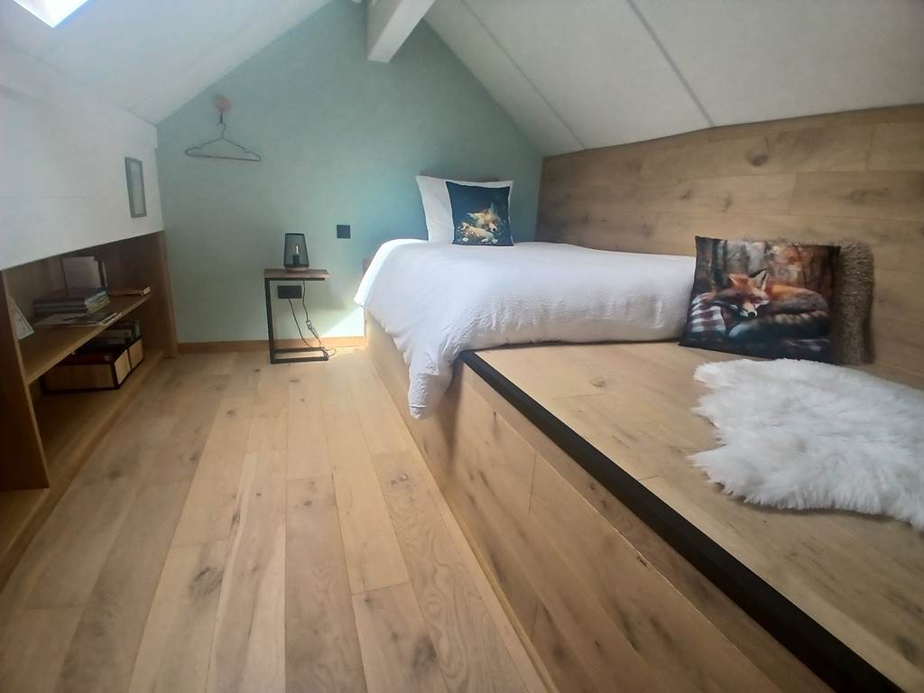 chambre 2 avec lit simple