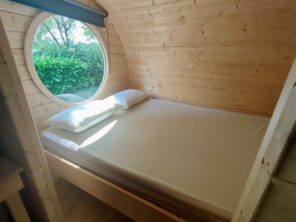 bourogne-tourisme-campingcar-atypique-original-rivière-tournus-eaunes-cluny-solutré-vignes-vignobles-macon-vélo-randonnée-prochedelyon-france-saoneetloire-famille-avecenfants-allinclusive-messeugne-savignysurgrosnes-cathédrales-brancion-pleinair-camping-restaurant-patrimoine-activités-gastronomie-vins-châteaux-randonnée-convivialité-jeuxpourenfants-animations-bistrot-chaleureux-menu-restauration-cuisinefrançaise-bourguignon-vacances-convivialité-71-voiebleu-voieverte