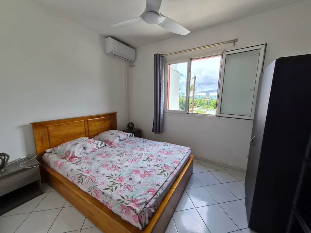 T2 Escale Sudiste , climatiseur, chambre
