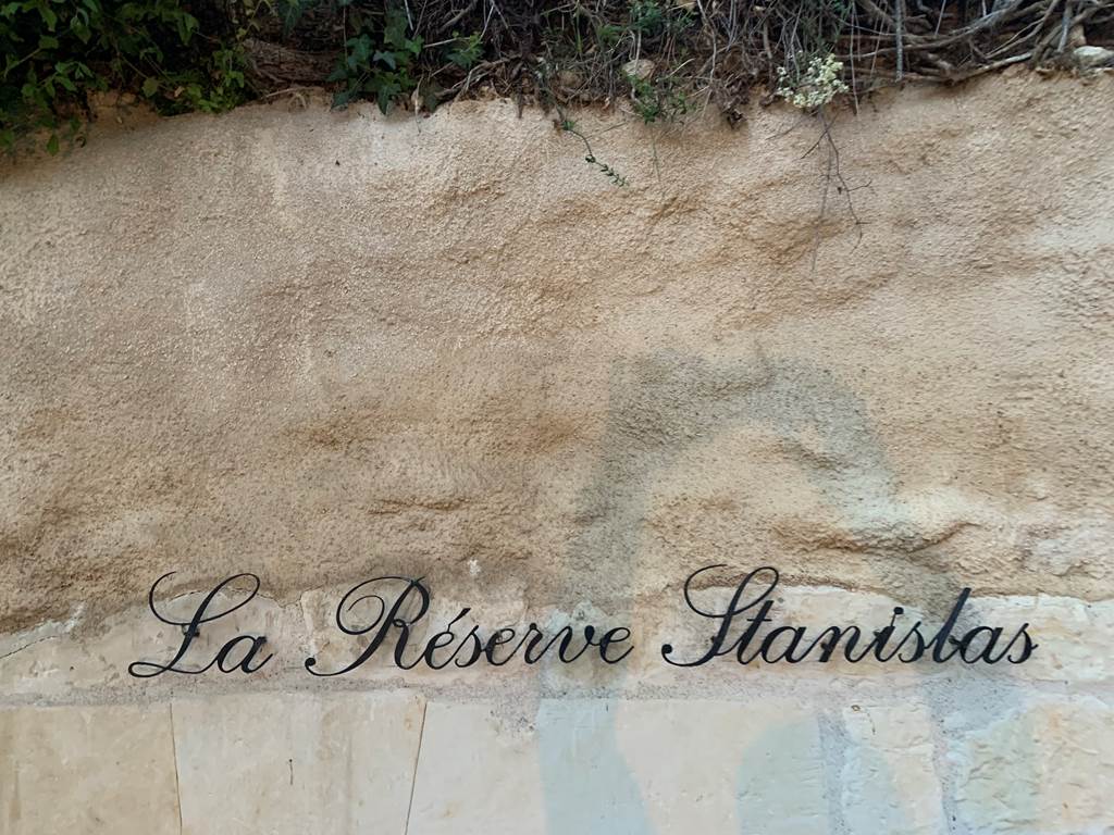 La réserve Stanislas, gîte troglodyte