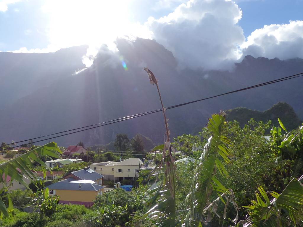 VUE SUR MONTAGNE